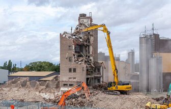 High-reach-demolition-contractor-Scotland